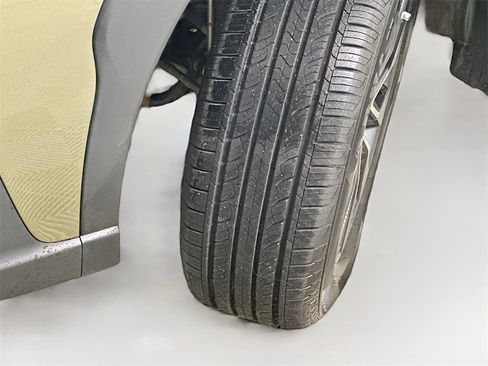 Used 2023 Subaru Outback Limited image 25