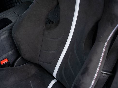 Certified 2023 Ferrari 812 Competizione image 34