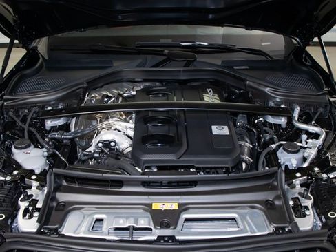 Certified 2025 Mercedes-Benz GLC 43 AMG 4MATIC image 5