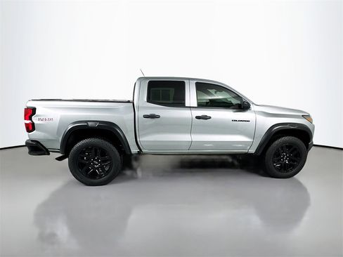 Used 2024 Chevrolet Colorado Trail Boss w/ Advanced Trailering Package image 9