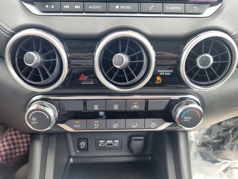 New 2025 Nissan Sentra SV w/ Trunk Package image 23