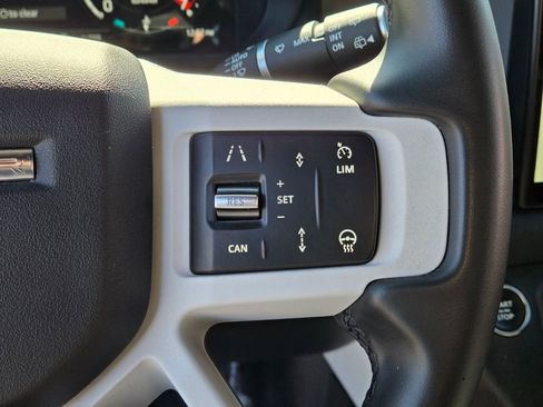 Used 2025 Land Rover Defender 110 S AWD/4WD image 26