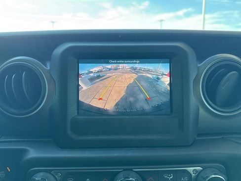 Certified 2021 Jeep Wrangler Unlimited Sport image 15