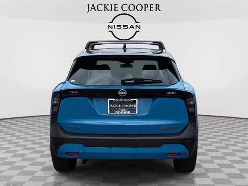 New 2026 Nissan Kicks SR w/ Cold Weather Package AWD/4WD image 6