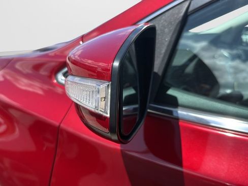 Used 2019 Nissan Sentra SL FWD image 4