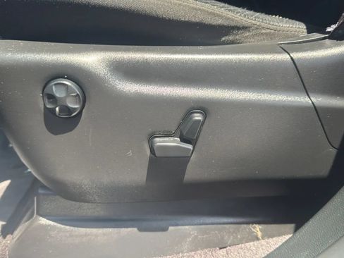 Used 2017 Jeep Grand Cherokee Limited RWD image 17