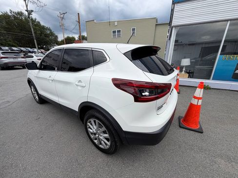 Used 2021 Nissan Rogue Sport S AWD/4WD image 3