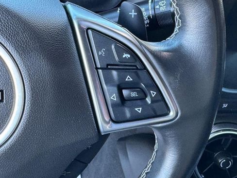 Used 2021 Chevrolet Camaro LT w/ RS Package image 20