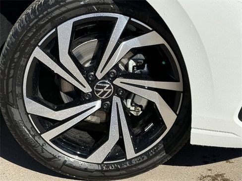 New 2026 Volkswagen Jetta SEL image 8
