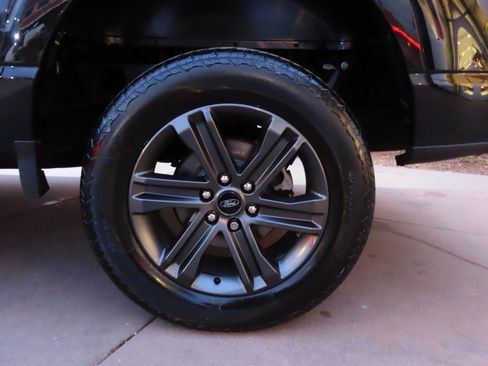 Used 2023 Ford F150 Lariat w/ Equipment Group 502A High image 47