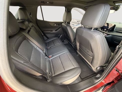 Used 2025 Chevrolet Equinox LT w/ Convenience Package II FWD image 30