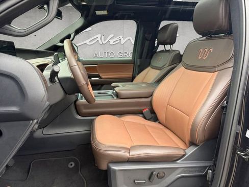 Used 2025 Ford Expedition Max King Ranch image 19