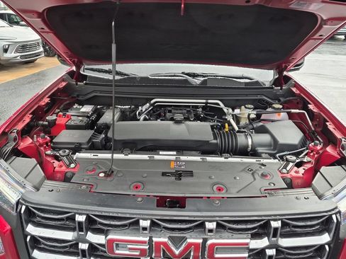 New 2026 GMC Canyon AT4 w/ Technology Plus Package AWD/4WD image 17
