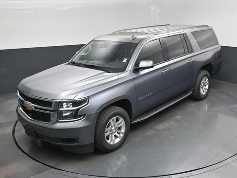 Used 2020 Chevrolet Suburban LT image 47
