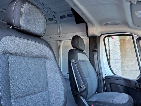 New 2026 RAM ProMaster 2500 FWD image 16