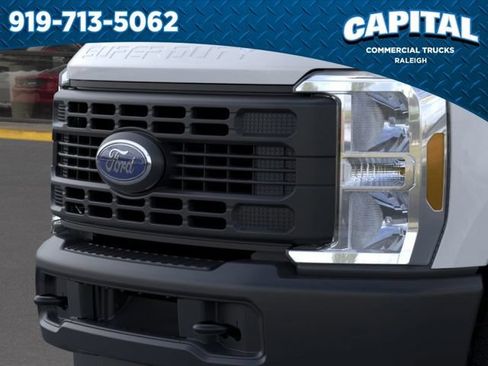 New 2026 Ford F250 XL AWD/4WD image 17