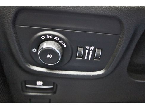 Used 2024 Jeep Grand Cherokee Summit w/ Adv Protech Group IV AWD/4WD image 22