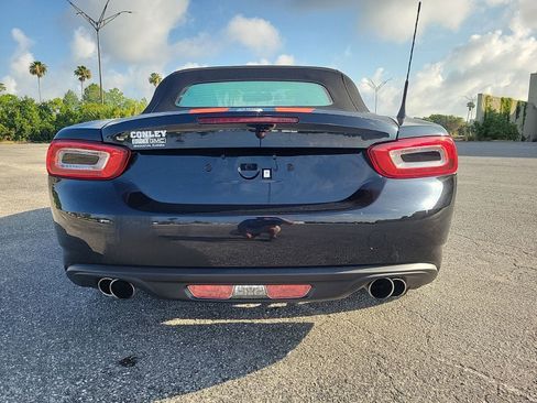Used 2018 FIAT 124 Spider Classica RWD image 7