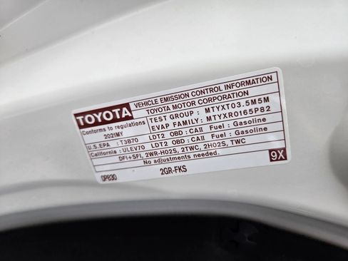 Used 2021 Toyota Highlander XSE AWD/4WD image 71