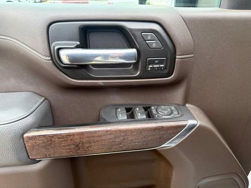 Used 2022 GMC Sierra 2500 Denali w/ Denali Ultimate Package AWD/4WD image 19