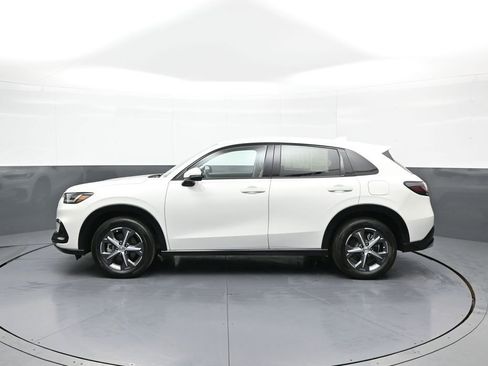 Used 2024 Honda HR-V EX-L image 9