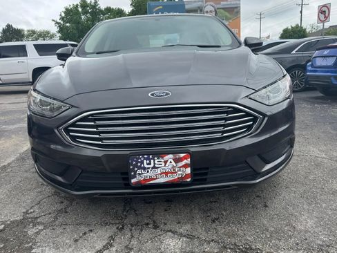 Used 2017 Ford Fusion SE FWD image 8