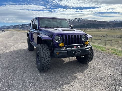 Used 2023 Jeep Wrangler Unlimited Rubicon 392 w/ Xtreme Recon 35" Tire Package image 11