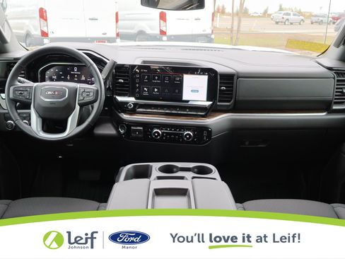 Used 2025 GMC Sierra 1500 Elevation image 24