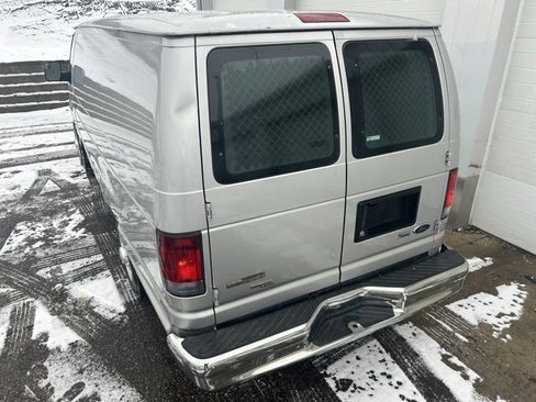 Used 2013 Ford E-150 and Econoline 150 Extended w/ Commercial Cargo Van Pkg image 4