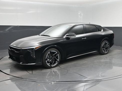 Certified 2026 Kia K4 GT-Line FWD image 9