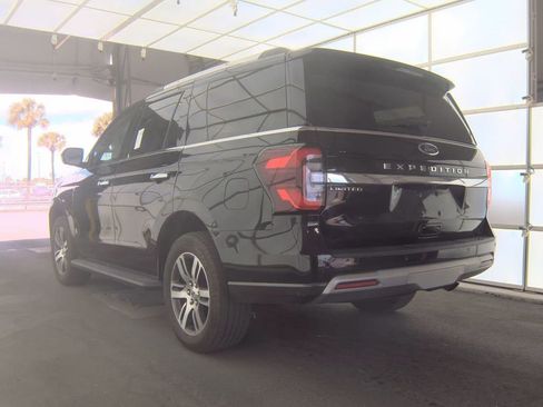 Used 2024 Ford Expedition Limited RWD image 4