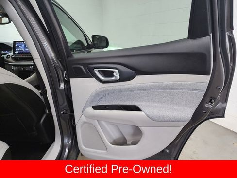 Certified 2022 Jeep Compass Latitude w/ Sun and Sound Group image 31