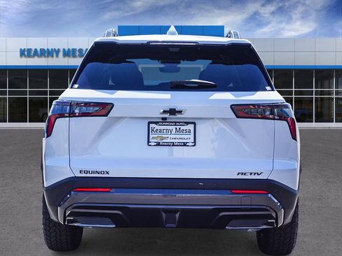 New 2026 Chevrolet Equinox ACTIV w/ Safety and Technology Package FWD image 5