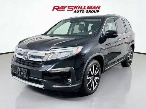 Used 2019 Honda Pilot Touring image 3