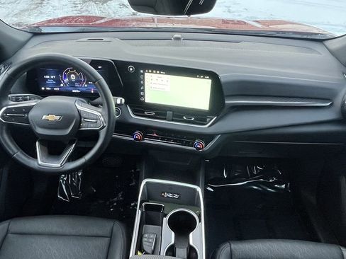 Certified 2025 Chevrolet Equinox LT w/ Convenience Package II image 11