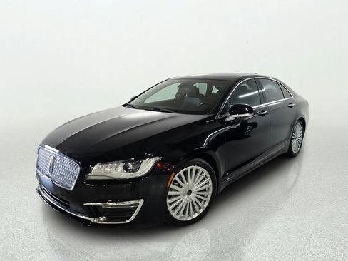 Used 2017 Lincoln MKZ Reserve w/ Technology Package FWD image 3