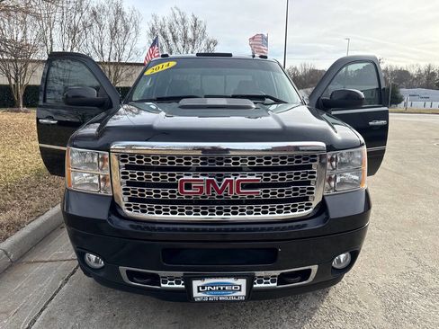 Used 2014 GMC Sierra 2500 Denali image 9