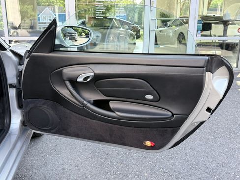 Used 2000 Porsche Boxster RWD image 28