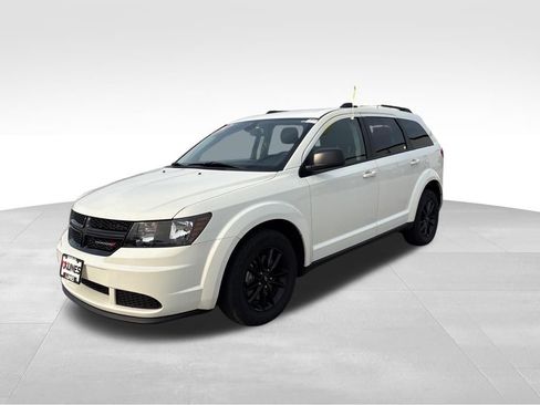Used 2020 Dodge Journey SE w/ Blacktop Package image 4
