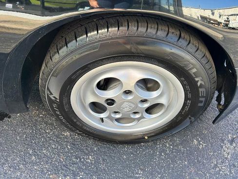 Used 1988 Porsche 944 Coupe image 24