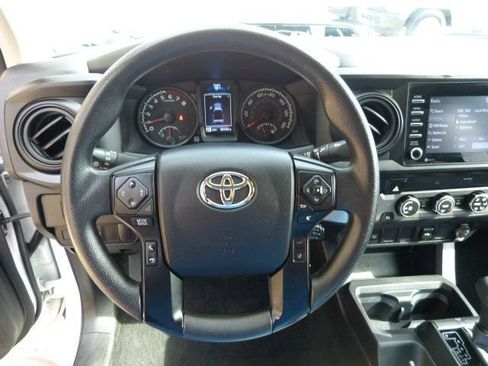 Used 2022 Toyota Tacoma SR RWD image 38