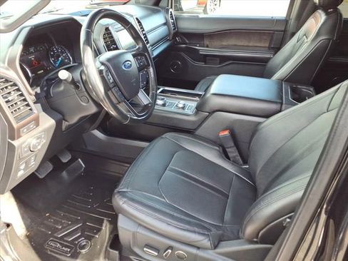 Used 2020 Ford Expedition Limited image 11