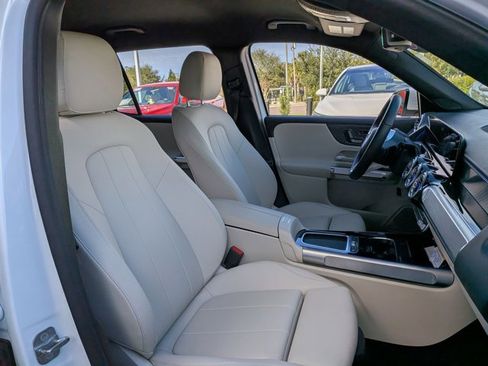 Certified 2025 Mercedes-Benz GLB 250 image 19