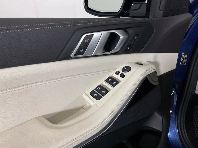 Used 2021 BMW X5 xDrive40i w/ Convenience Package AWD/4WD image 25