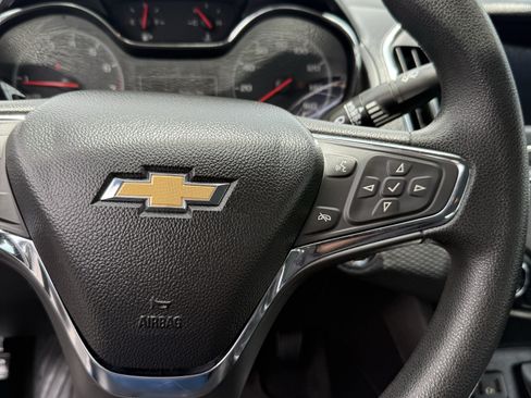 Used 2019 Chevrolet Cruze LT w/ Convenience Package FWD image 23