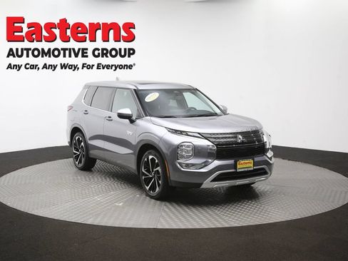 Used 2023 Mitsubishi Outlander SE AWD/4WD image 50