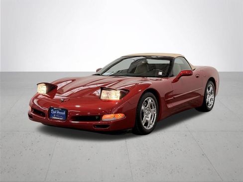 Used 1998 Chevrolet Corvette Convertible w/ Memory Pkg RWD image 2