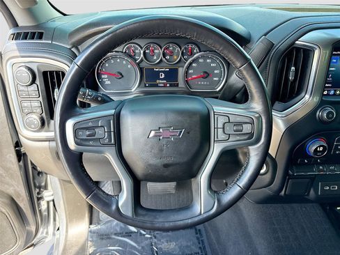 Used 2022 Chevrolet Silverado 1500 RST w/ Z71 Off-Road Package AWD/4WD image 11