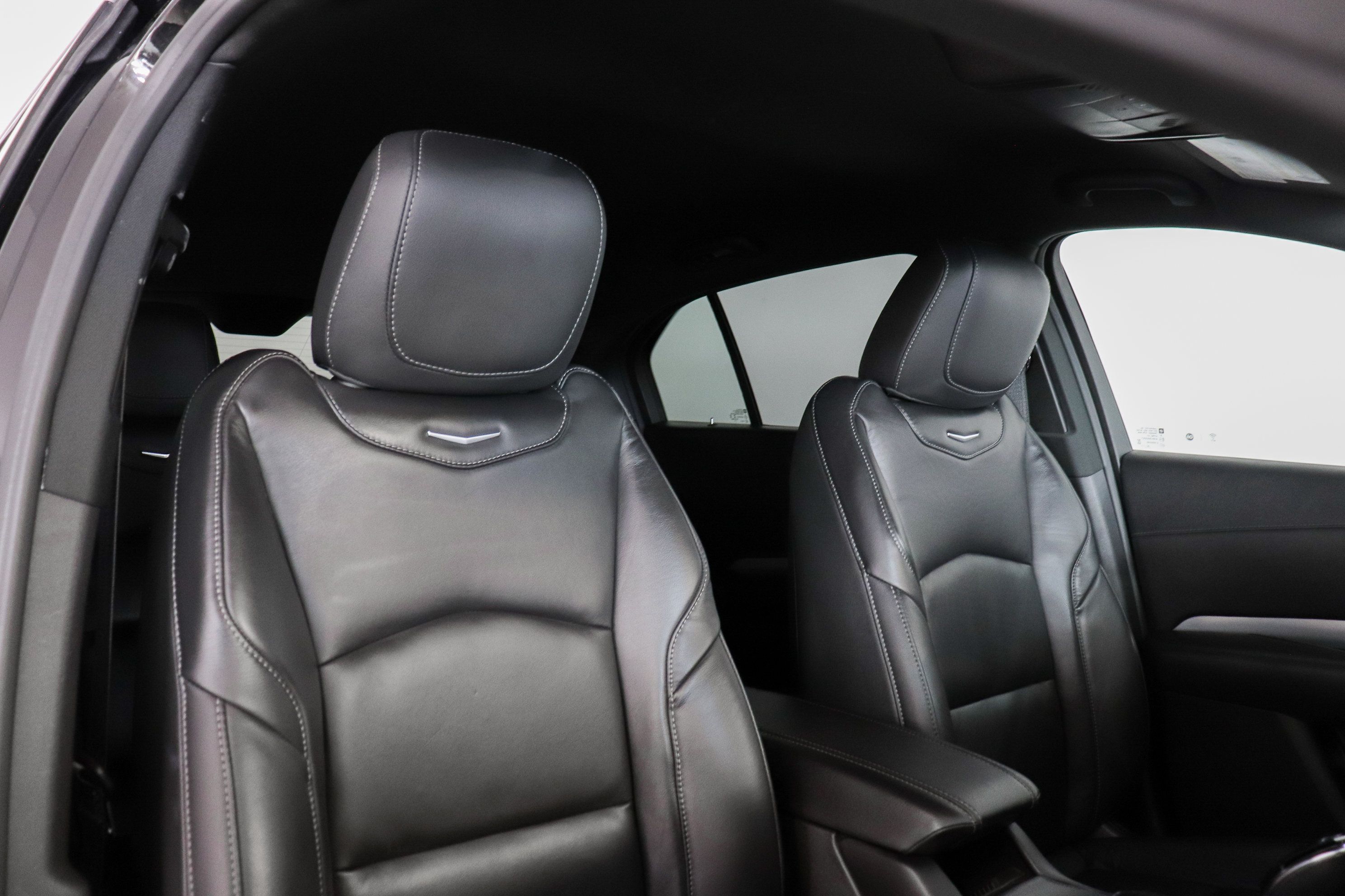 Used 2023 Cadillac XT4 Premium Luxury AWD/4WD image 18