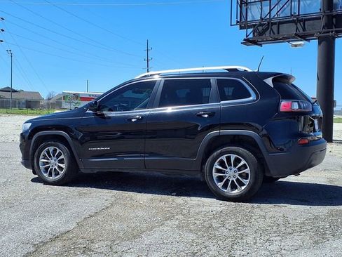 Used 2019 Jeep Cherokee Latitude Plus image 17